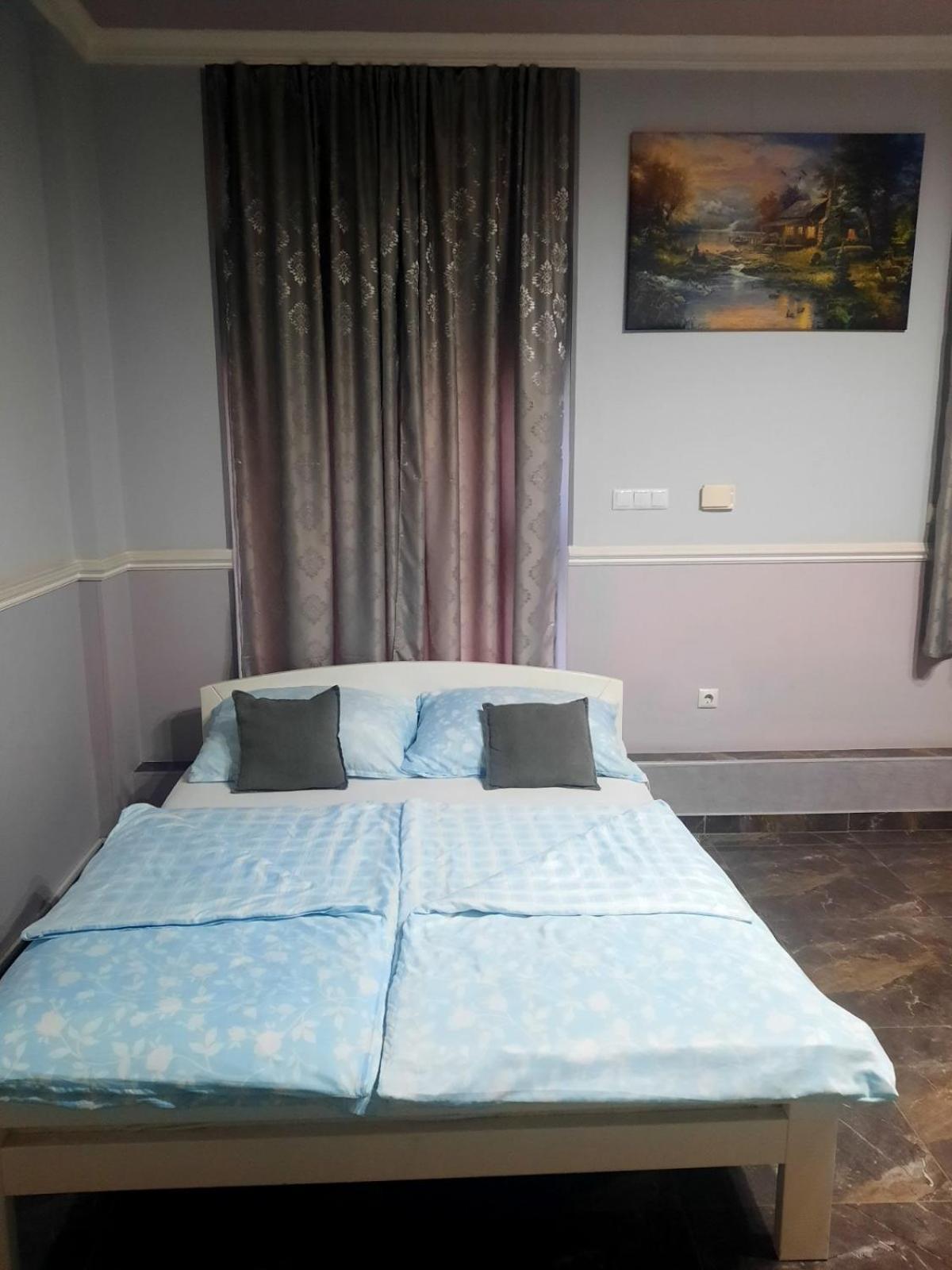 Apartments Royal Menex Пожареваць Номер фото